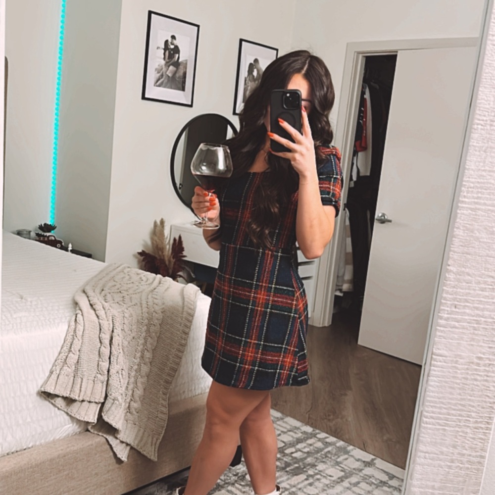 Christmas plaid puff shoulder mini dress